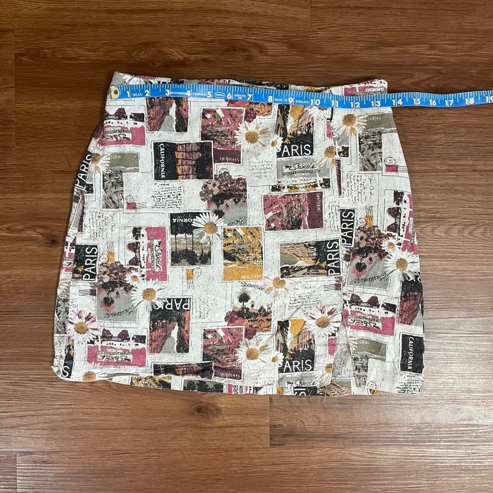 Urban Outfitters Size Small Patchwork/Collage Travel Skirt